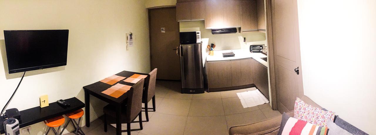 Antel Serenity Suites At Poblacion Makati Makati City Buitenkant foto